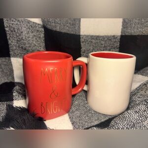 RAE DUNN ARTISAN COLLECTION BY MAGENTA
Christmas mugs